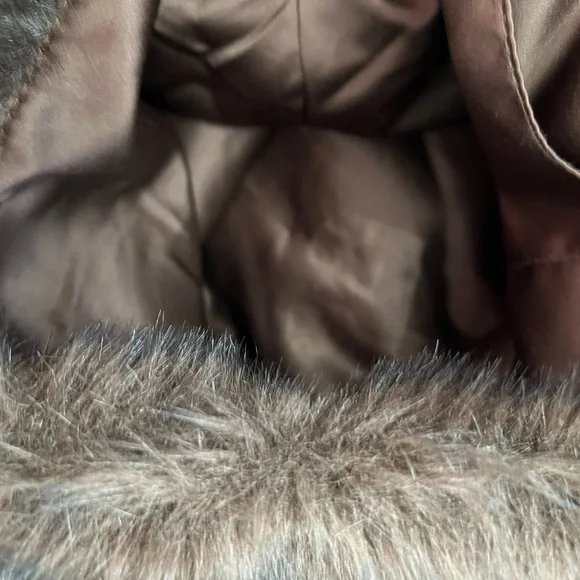 Bath and Body Works Tote Bag Purse Brown Bear Luxe Faux Fur Slouchy Style 16x16 - Picture 7 of 7